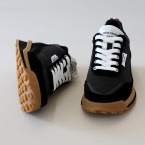 [국내배송]톰브라운 수입 알룸나이 패널 스니커즈