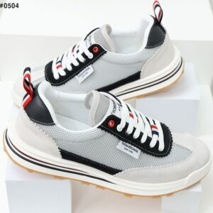 [국내배송]톰브라운 스웨이드 테크러너 스니커즈