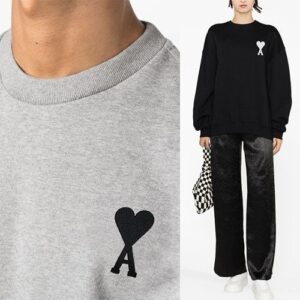 [국내배송]아미 사선하트 맨투맨