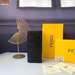 [국내배송]펜디 가죽 장지갑 블랙