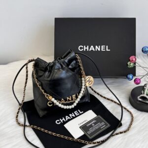 [국내배송]샤넬 22백 미니 블랙 금장 진주