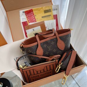 [국내배송]루이비통 네버풀 반둘리에