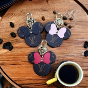 [국내배송]루이비통 미키마우스 키링