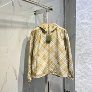 [국내배송]버버리 25SS 체크 자켓