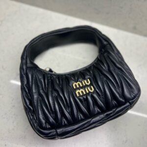 [국내배송]미우미우 호보백