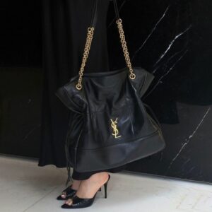 [국내배송]입생로랑 제이미 43 체인 숄더백