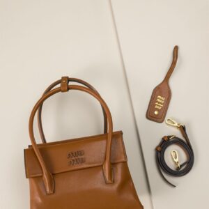 [국내배송]미우미우 [MIU MIU] 수입프리미엄급 솔리테르 가죽 백