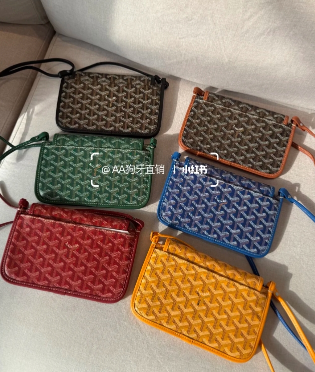 고야드 플뤼메 클러치 지갑 레플리카
고야드 가방 레플리카
고야드 가방