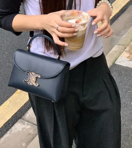 셀린느 니노백 레플리카
셀린느 가방 레플리카