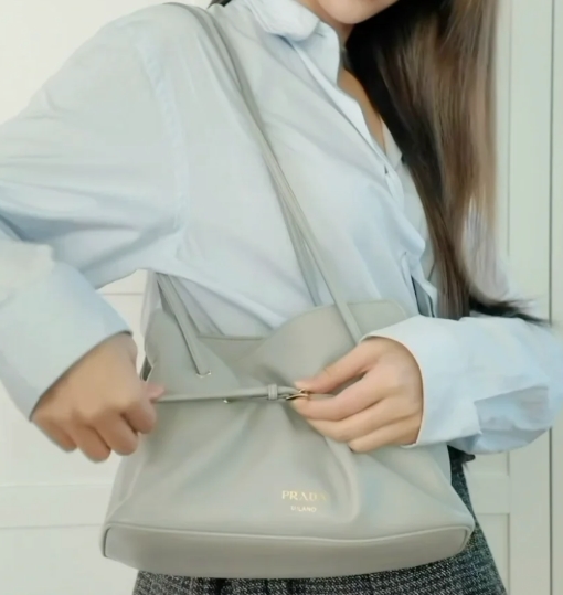 프라다 다다백 레플리카
프라다 가방
프라다 가방 레플리카